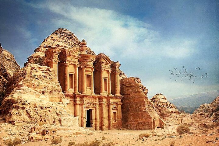 3-Hour Private Petra Tour: Siq, Treasury & Qasr Al-Bint