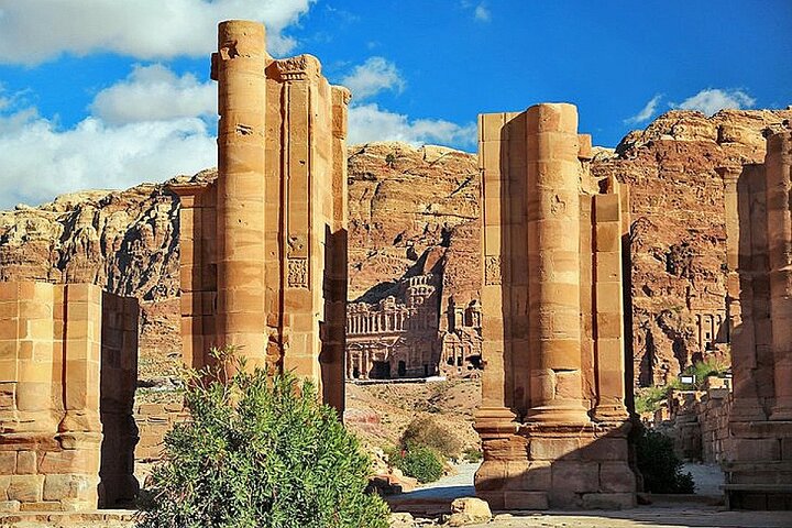 3-Hour Private Petra Tour: Siq, Treasury & Qasr Al-Bint