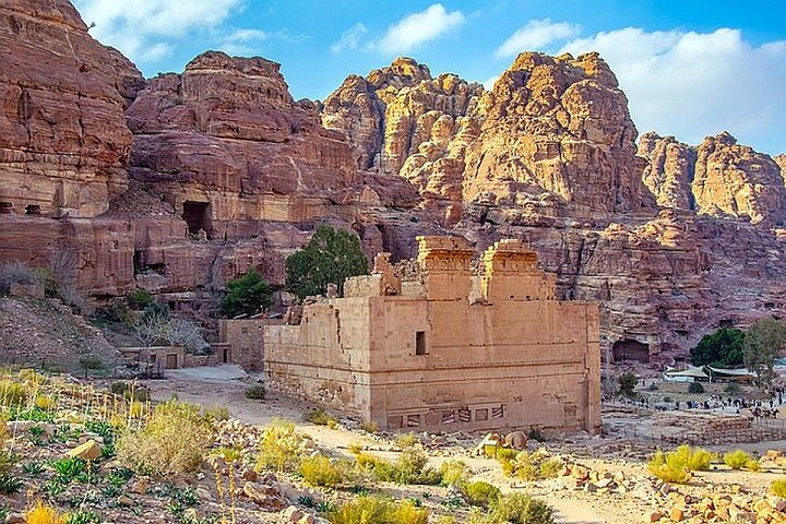 3-Hour Private Petra Tour: Siq, Treasury & Qasr Al-Bint