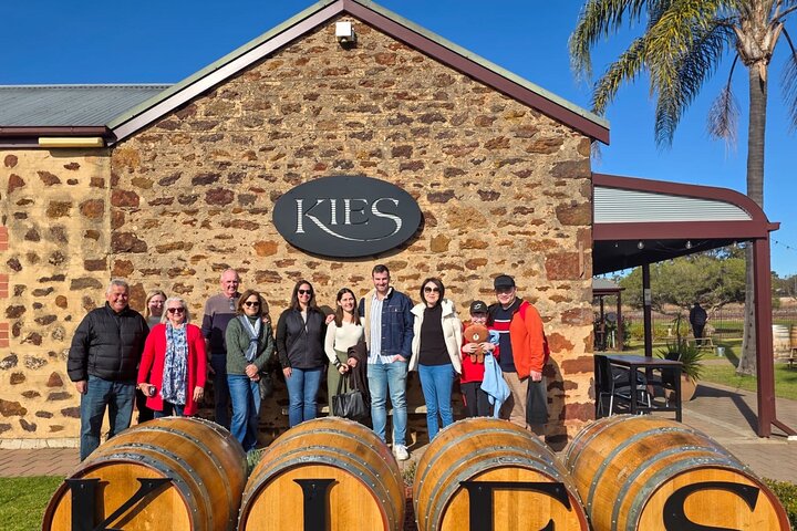 Experience Hahndorf & Barossa: Gourmet lunch, Wine, Beer & Treats