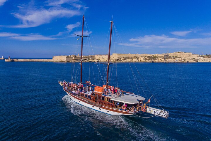 Comino, Crystal Lagoon and the Blue Lagoon Cruise from Sliema