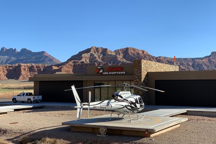 55 Mile - Helicopter Tour Around Zion National Park