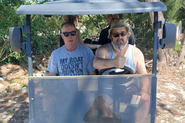 PRJ Golf cart rental in Grand Turk