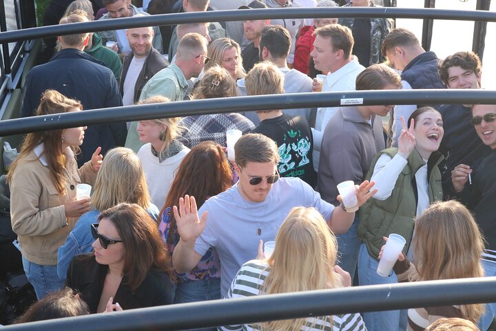 Groningen: 2 Hour Party Booze Cruise with Unlimited Drinks