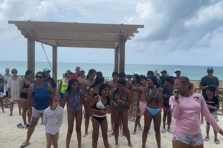 Nas: 3 islands Tour ,snorkel, Turtles, pigs and lunch