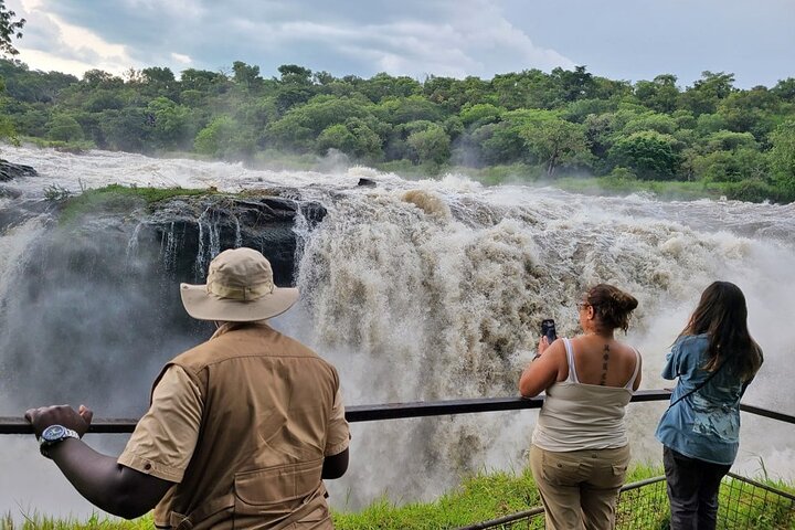Murchison Waterfalls Hiking Adventure