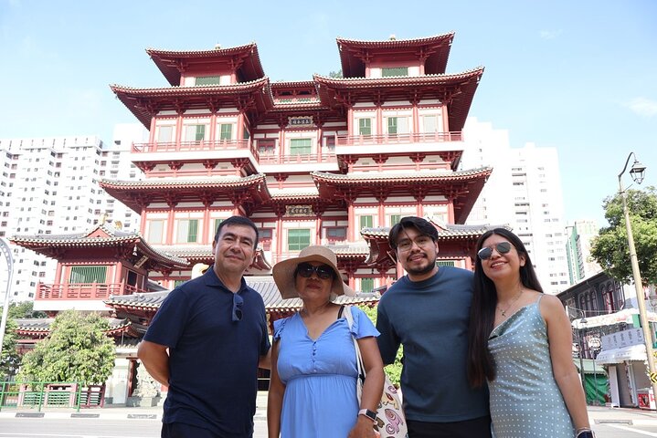 4-hour Chinatown, Little India, and Arab Street Walking Tour