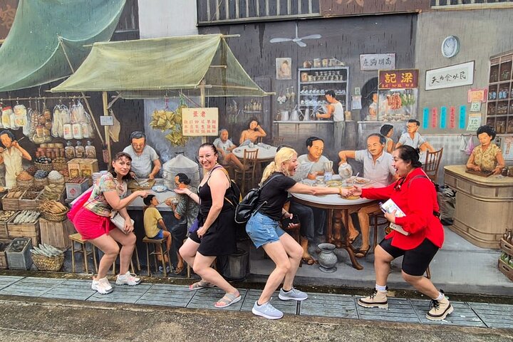 4-hour Chinatown, Little India, and Arab Street Walking Tour