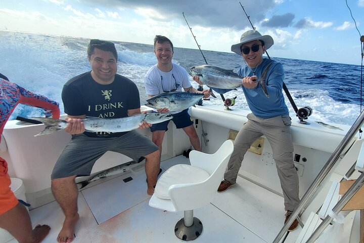 Private Deep Sea Fishing Tour in Isla Mujeres and Cancun