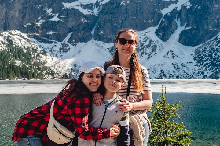 Banff: Moraine Lake and Lake Louise Shuttle | Limited Time Offer!