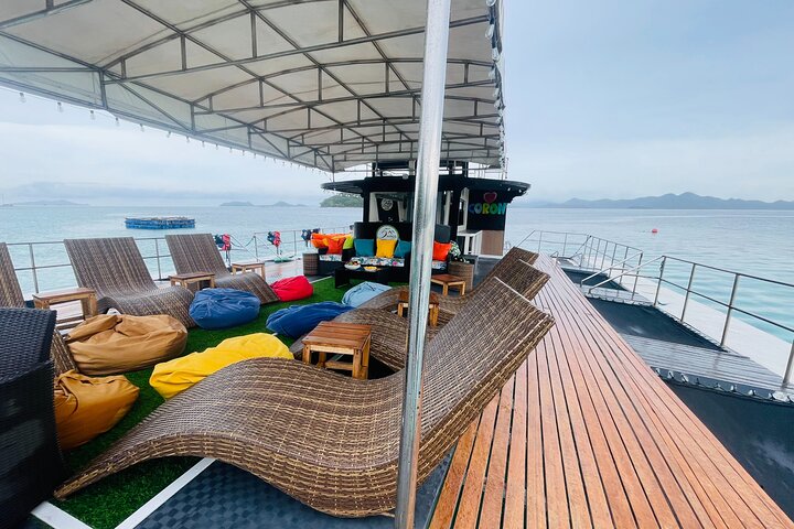 Coron Luxury Trimaran: The Premier Island Tour