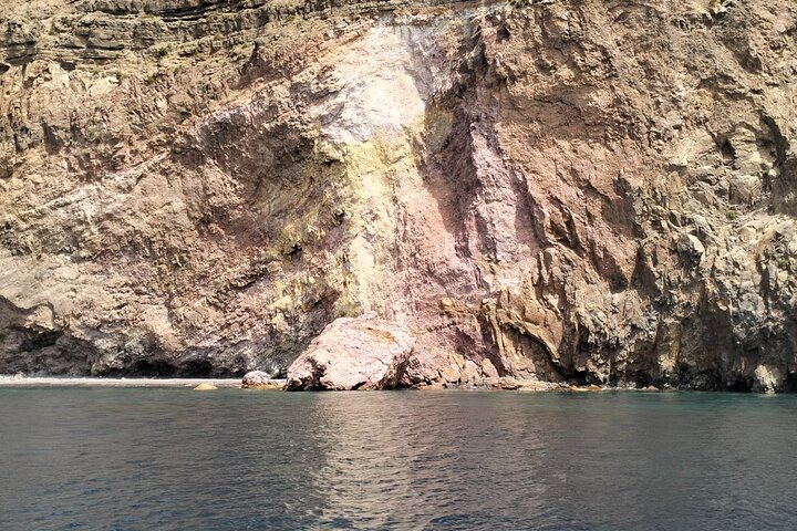 Lipari Private Boat Tour from Lipari, Salina Optional 4/8h