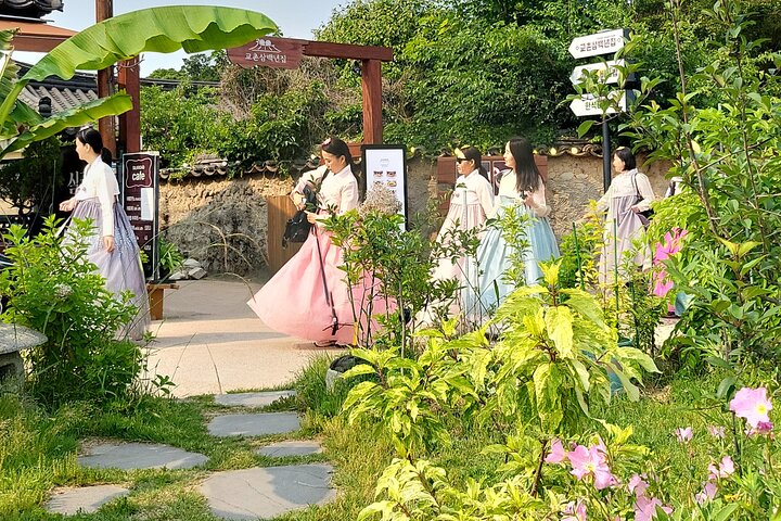 Private Day tour Gyeongju Unesco culture area in Gyeongju city
