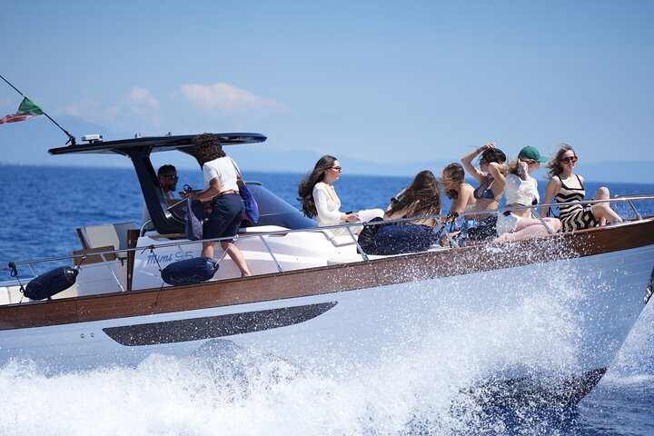 Experience the Magic of the Coast from the sea: Maiori & Amalfi in Positano