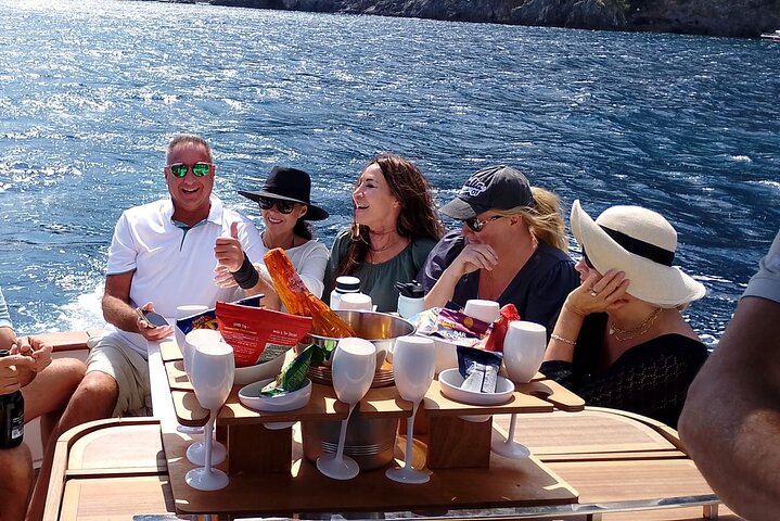 Experience the Magic of the Coast from the sea: Maiori & Amalfi in Positano
