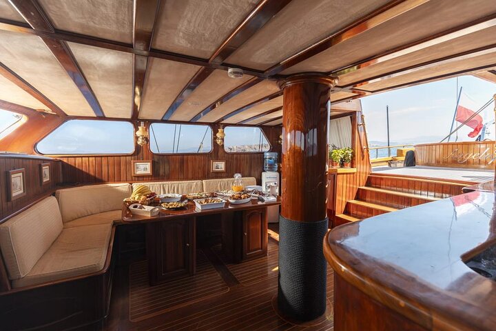 Athens cruise: Agistri, Moni/Metopi, Aegina with lunch & drinks