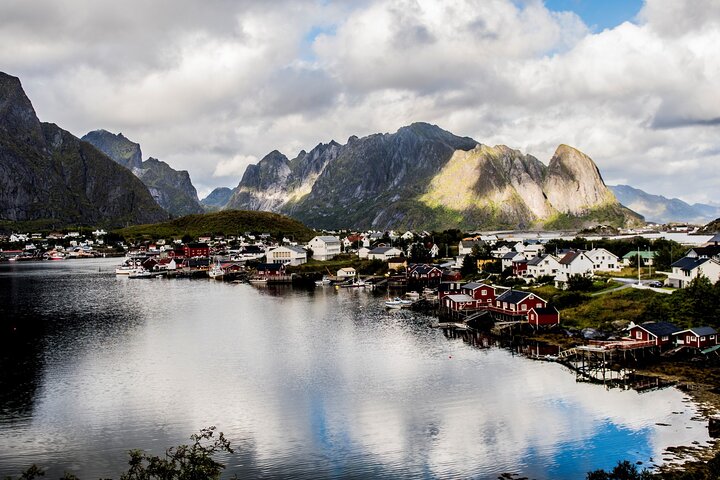 Lofoten Bucket list - Reine and Western Lofoten 4h sightseeing