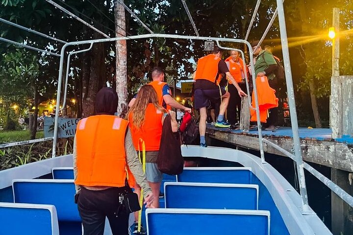 Borneo (Klias) River Cruise & Fireflies Tour