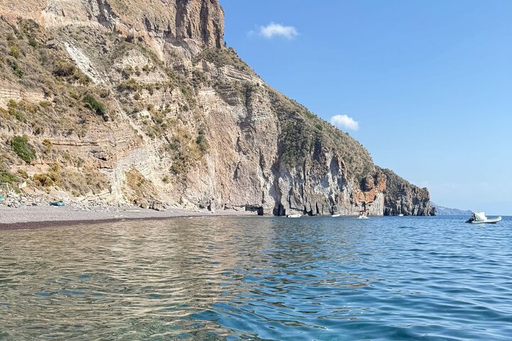 Lipari Private Boat Tour from Lipari, Salina Optional 4/8h