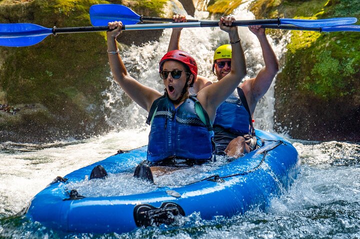 Kayaking at the Mreznica Canyon