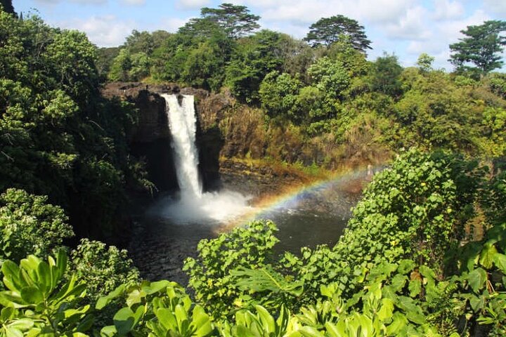 Big Island Scenic Tour: Volcano Hilo Town Waterfall Beach & Lunch