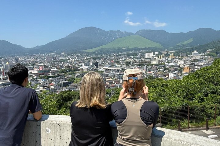 Beppu Guided Private City Tour with Transport