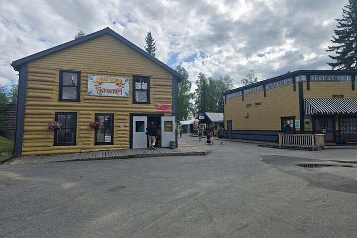 Fairbanks Top City Highlights Tour Summer/Fall