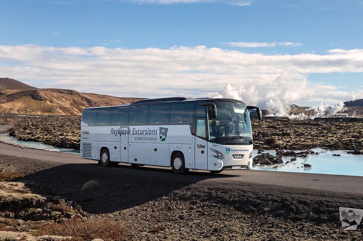 Blue Lagoon Admission with Mask, Drink, Transfers from Reykjavik