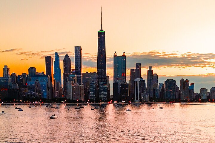 Lake Michigan Skyline Cruise in Chicago