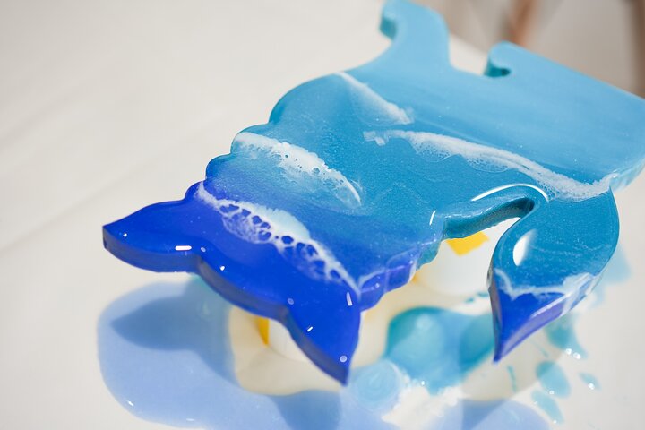 Okinawa Blue Wave Resin Art Class in Naha | Next Day Pickup