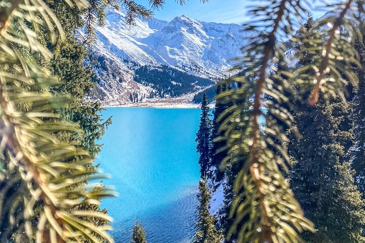 Big Almaty Lake Hike and Falcon Show Experience