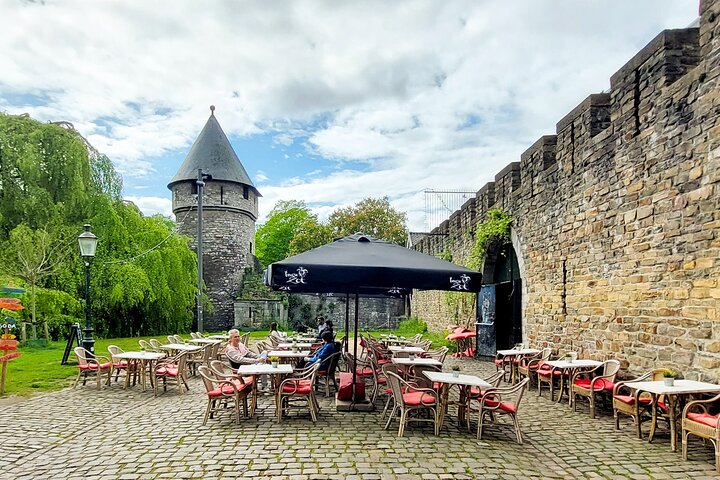 Maastricht city game: from Romans to Rieu