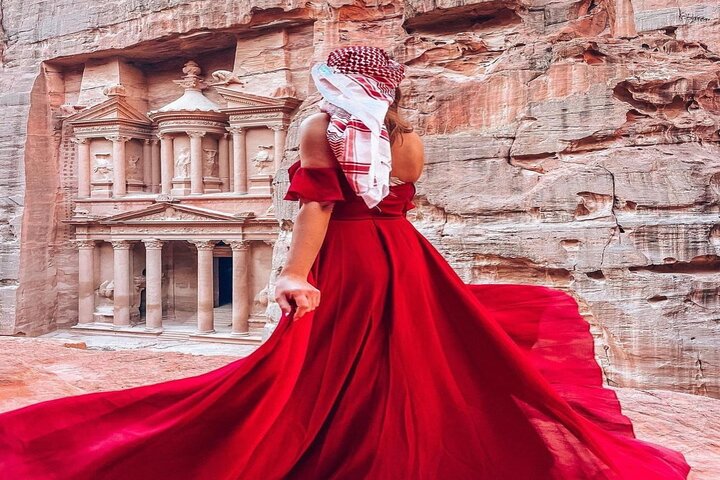3-Hour Private Petra Tour: Siq, Treasury & Qasr Al-Bint