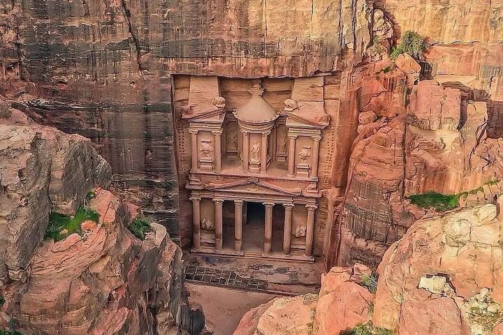 3-Hour Private Petra Tour: Siq, Treasury & Qasr Al-Bint