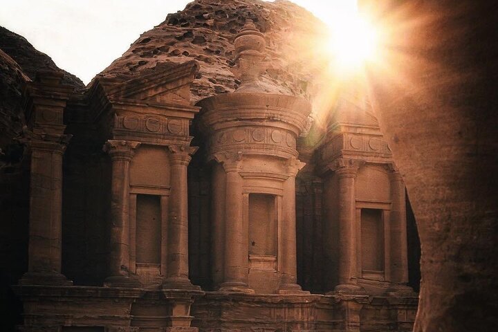 3-Hour Private Petra Tour: Siq, Treasury & Qasr Al-Bint