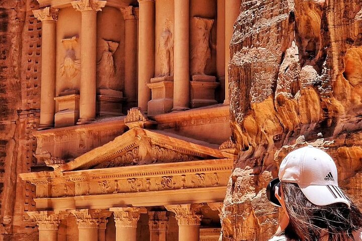 3-Hour Private Petra Tour: Siq, Treasury & Qasr Al-Bint