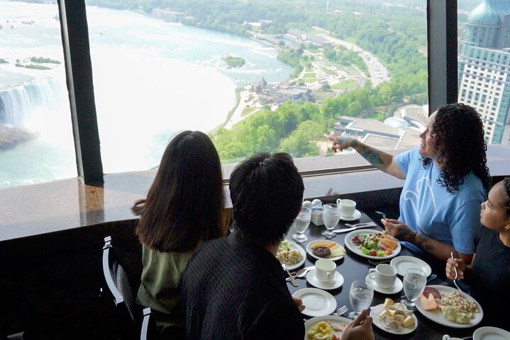 Niagara Falls Canada Tour: Helicopter, Boat Cruise & Journey
