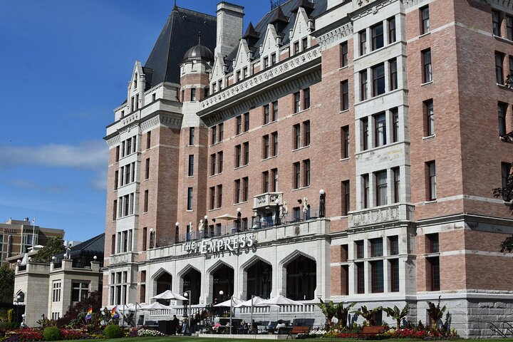 From Vancouver: Victoria, Butchart Gardens, & Gulf Islands Cruise