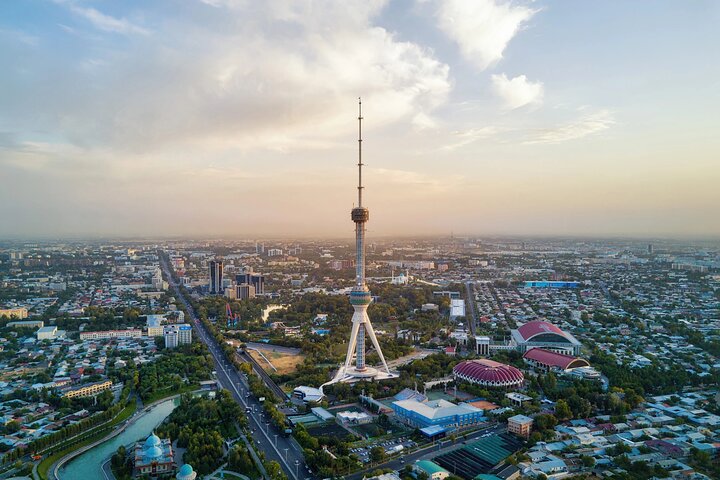 Tashkent: Guided Walking & Food Tour with Local Guide