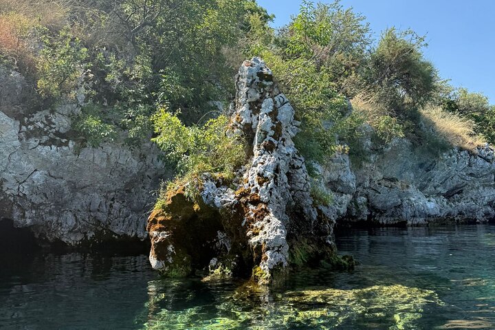 Lake Ohrid Kayaking with beach and BBQ Lunch