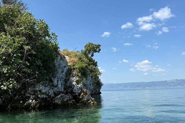 Lake Ohrid Kayaking with beach and BBQ Lunch