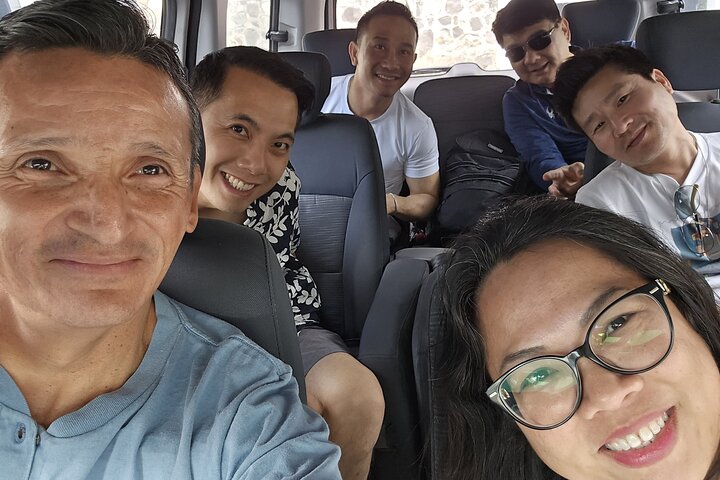 Shared Transfer from Panajachel Atitlan to Guatemala City