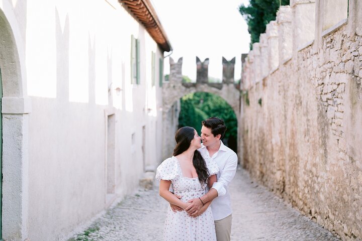 Private Photo Session with a Local Photographer in Lake Garda