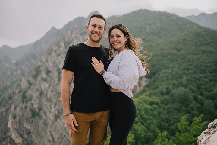 Private Photo Session with a Local Photographer in Lake Garda