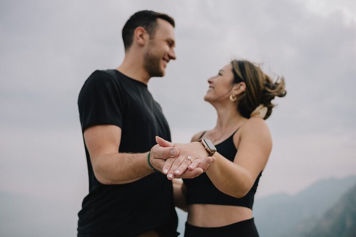 Private Photo Session with a Local Photographer in Lake Garda