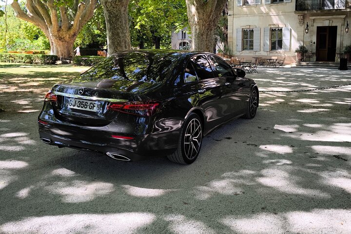 Private Transfer from Marseille Airport to Avignon