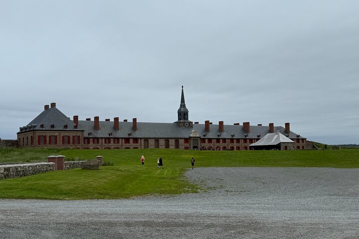 Louisbourg Fortress & Lighthouse Tour from Sydney Cape Breton