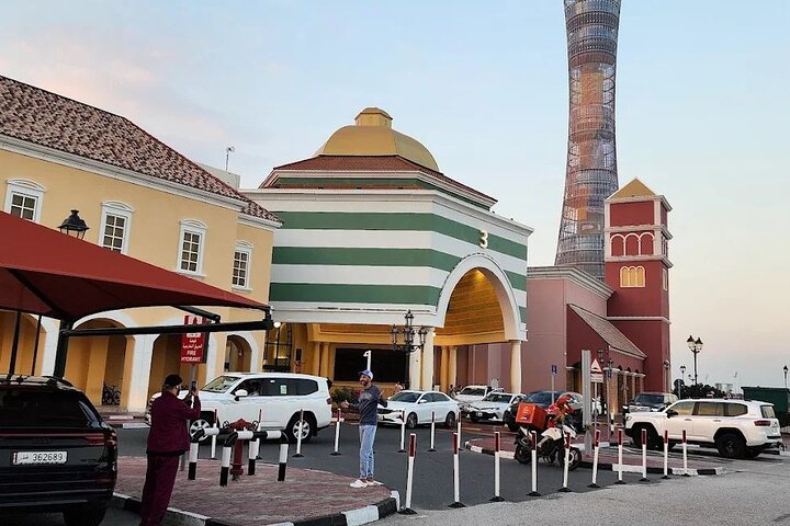 Doha City Tour, Villaggio Mall and Free Gondola Ride