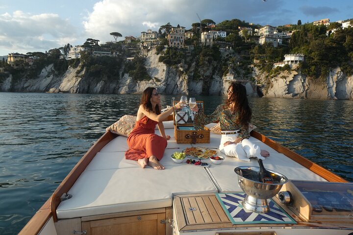 Private Boat Tour of the Portofino Riviera 4 hours