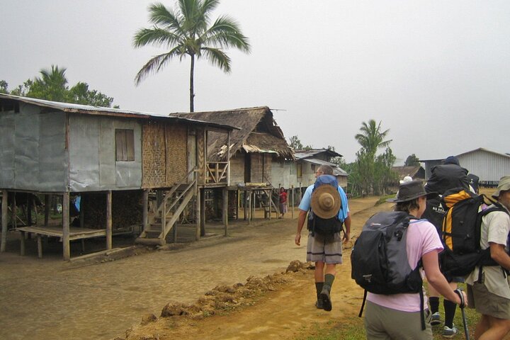 11 Day Kokoda Trek Australian and Local Guides